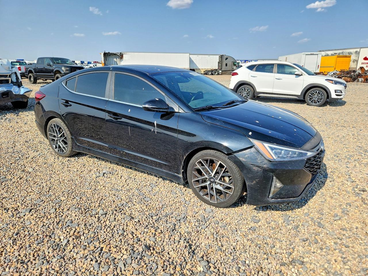 2020 Hyundai Elantra Sport - zdjęcie 4