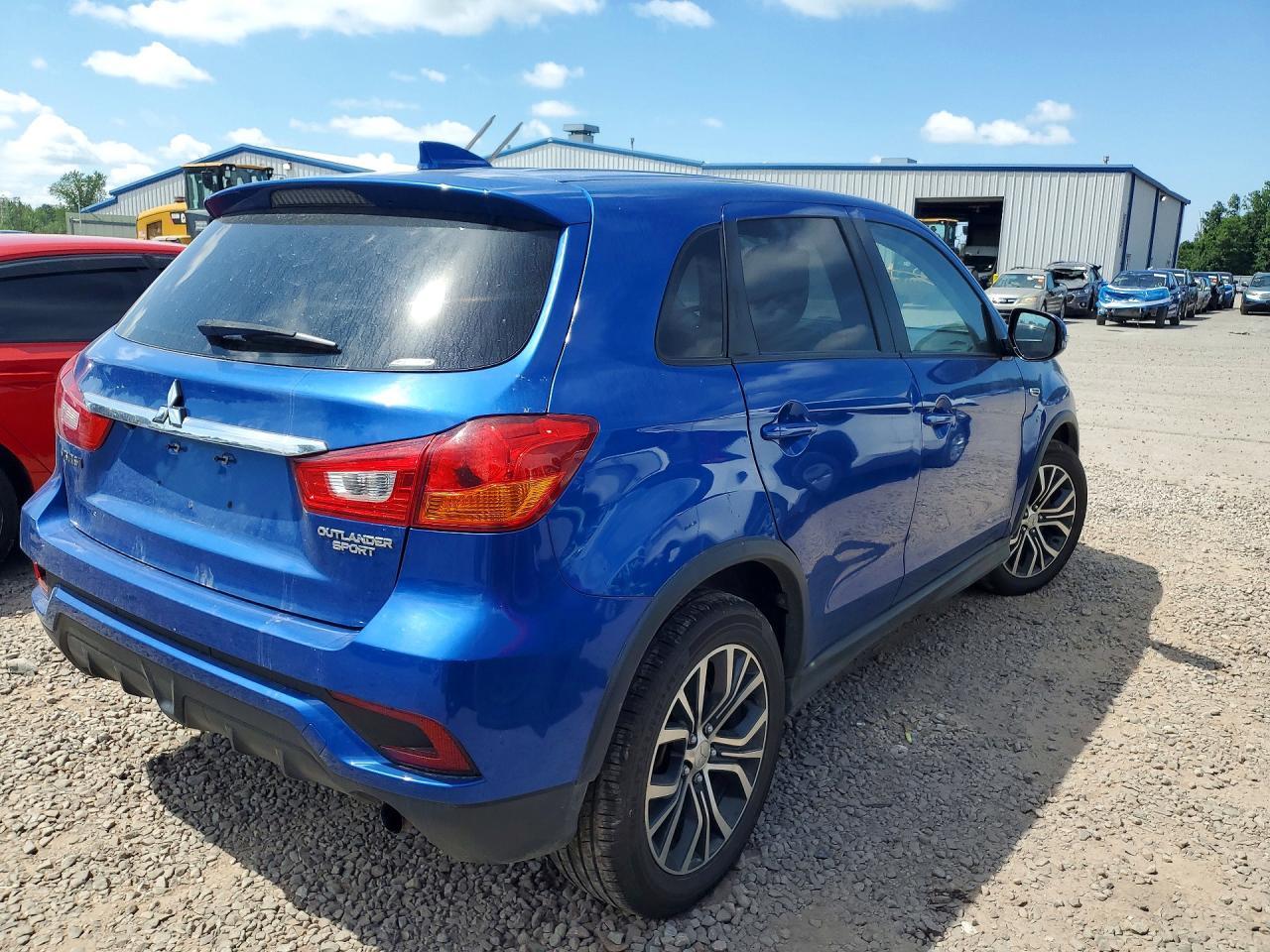 2019 Mitsubishi Outlander 4D 4Wd - zdjęcie 3
