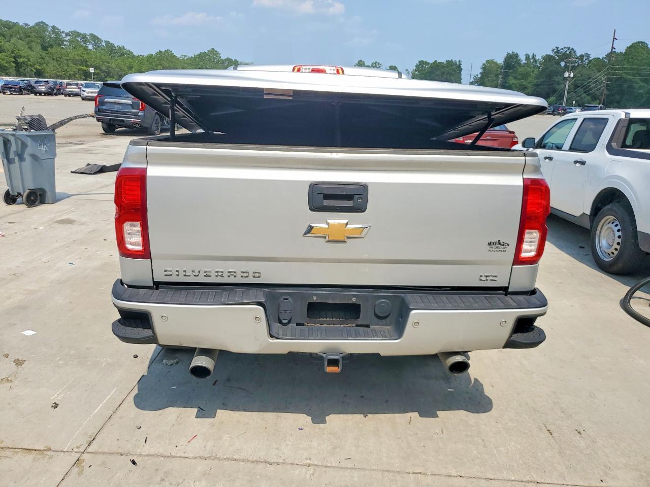 2017 Chevrolet Silverado K1500 Ltz - zdjęcie 6