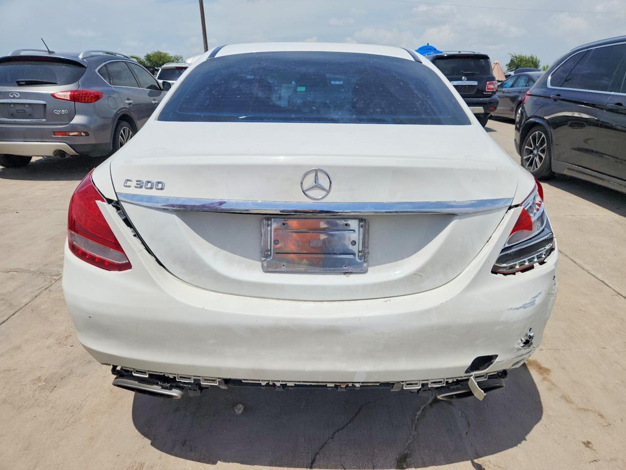 2015 Mercedes-Benz C 300 - zdjęcie 6