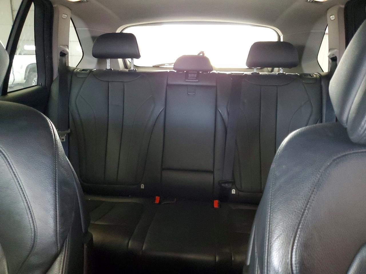 2015 BMW X5 xDrive35D - zdjęcie 10