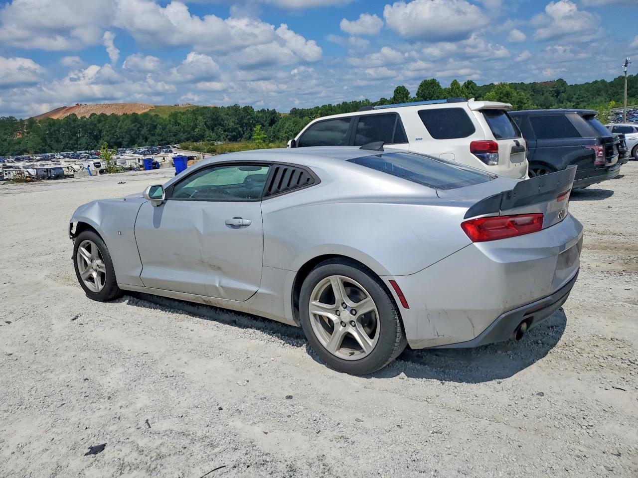 2017 Chevrolet Camaro Ls - zdjęcie 2