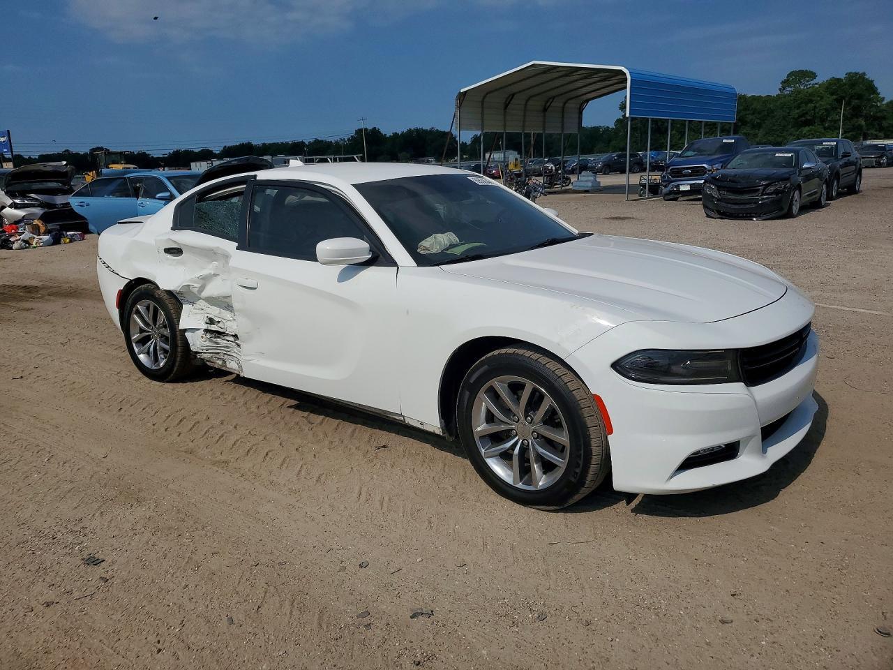 2016 Dodge Charger Sxt - zdjęcie 4
