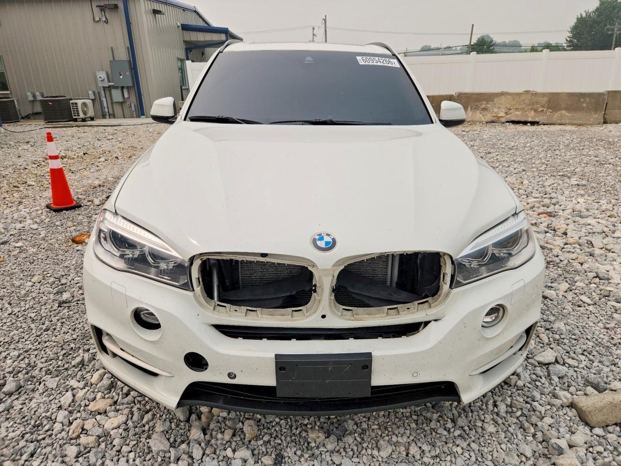 2016 BMW X5 xDrive35I - zdjęcie 5