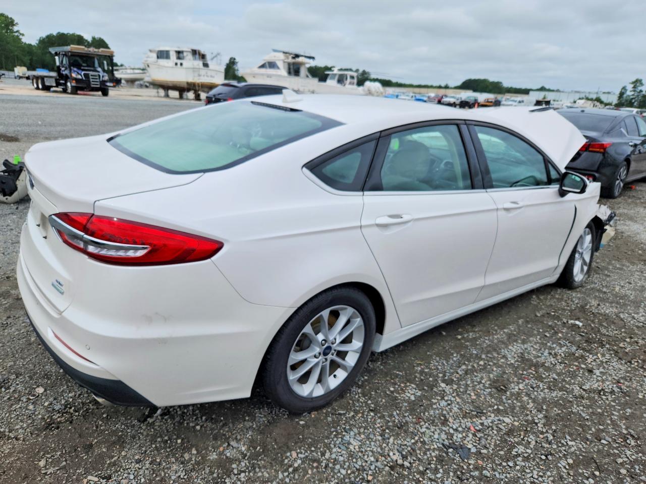 2020 Ford Fusion Se - zdjęcie 5