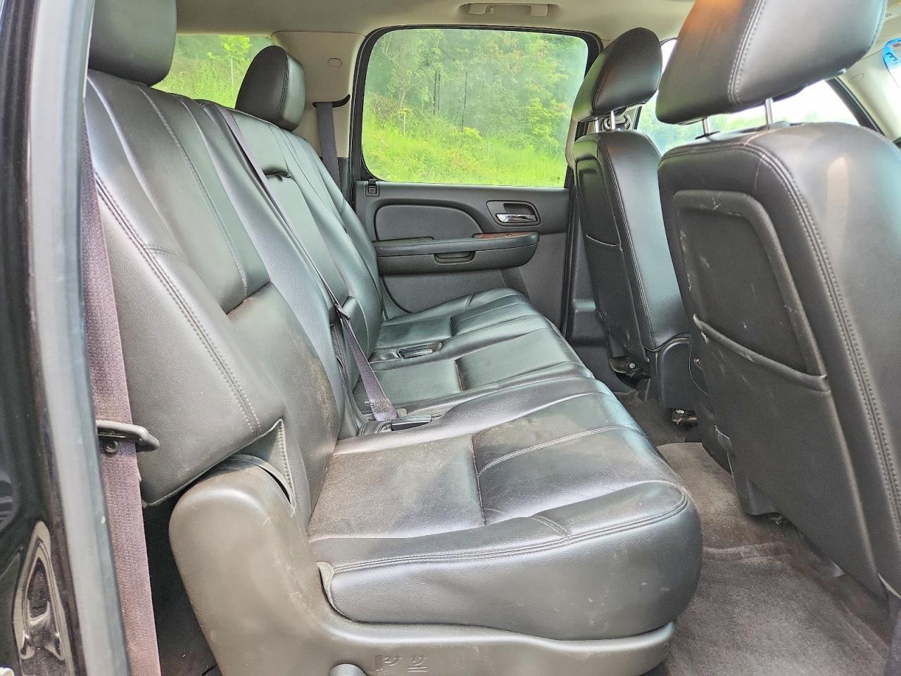 2013 Chevrolet Suburban K1500 Lt - zdjęcie 11