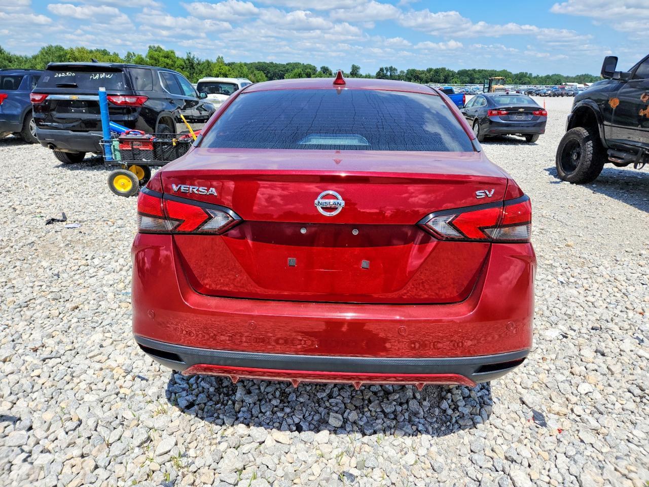 2021 Nissan Versa Sv - zdjęcie 6