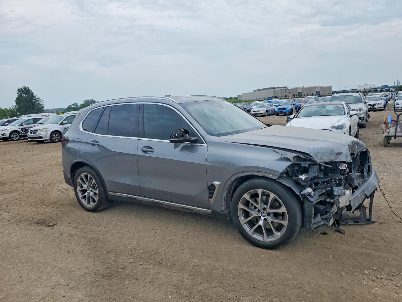 2024 BMW X5 xDrive40I - zdjęcie 4