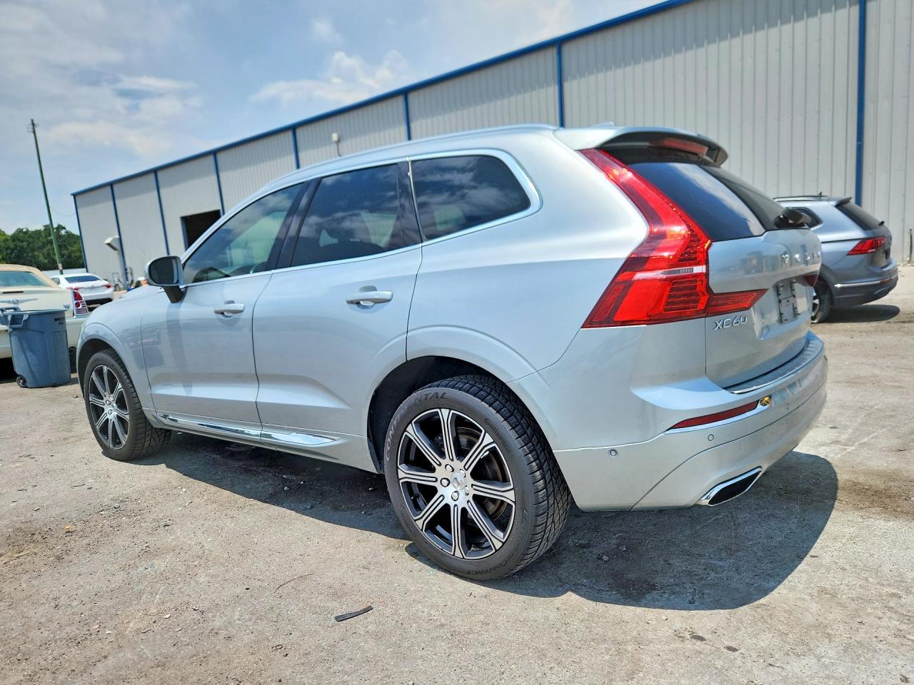 2018 Volvo Xc60 T6 Inscription - zdjęcie 2
