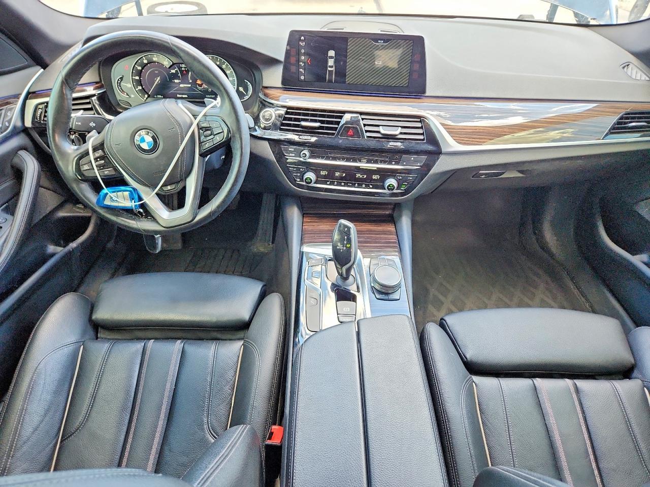 2018 BMW 530Xe - zdjęcie 8