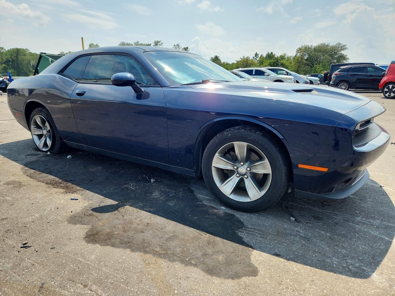 2015 Dodge Challenger Sxt - zdjęcie 4