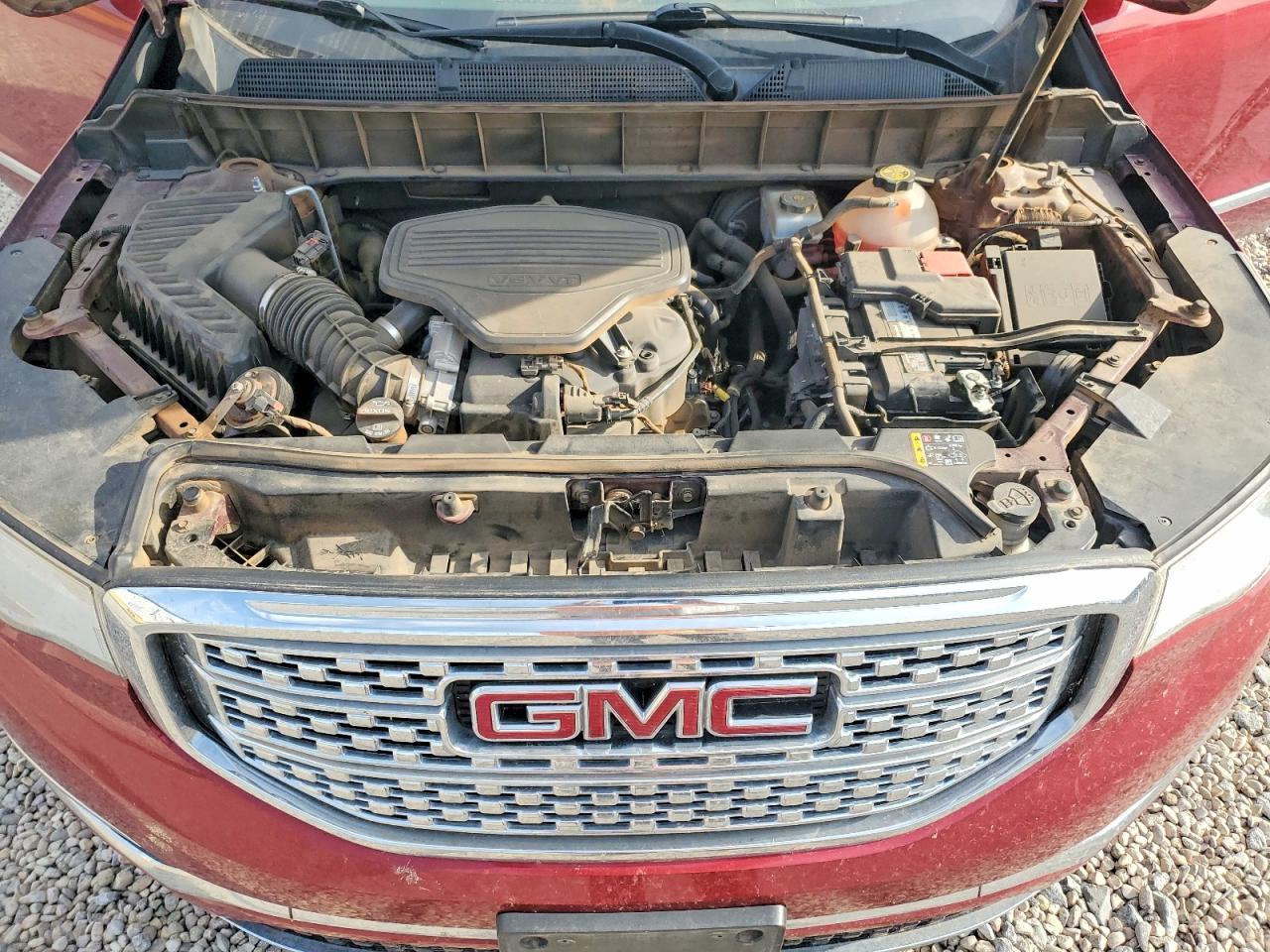 2019 GMC Acadia Denali - zdjęcie 12