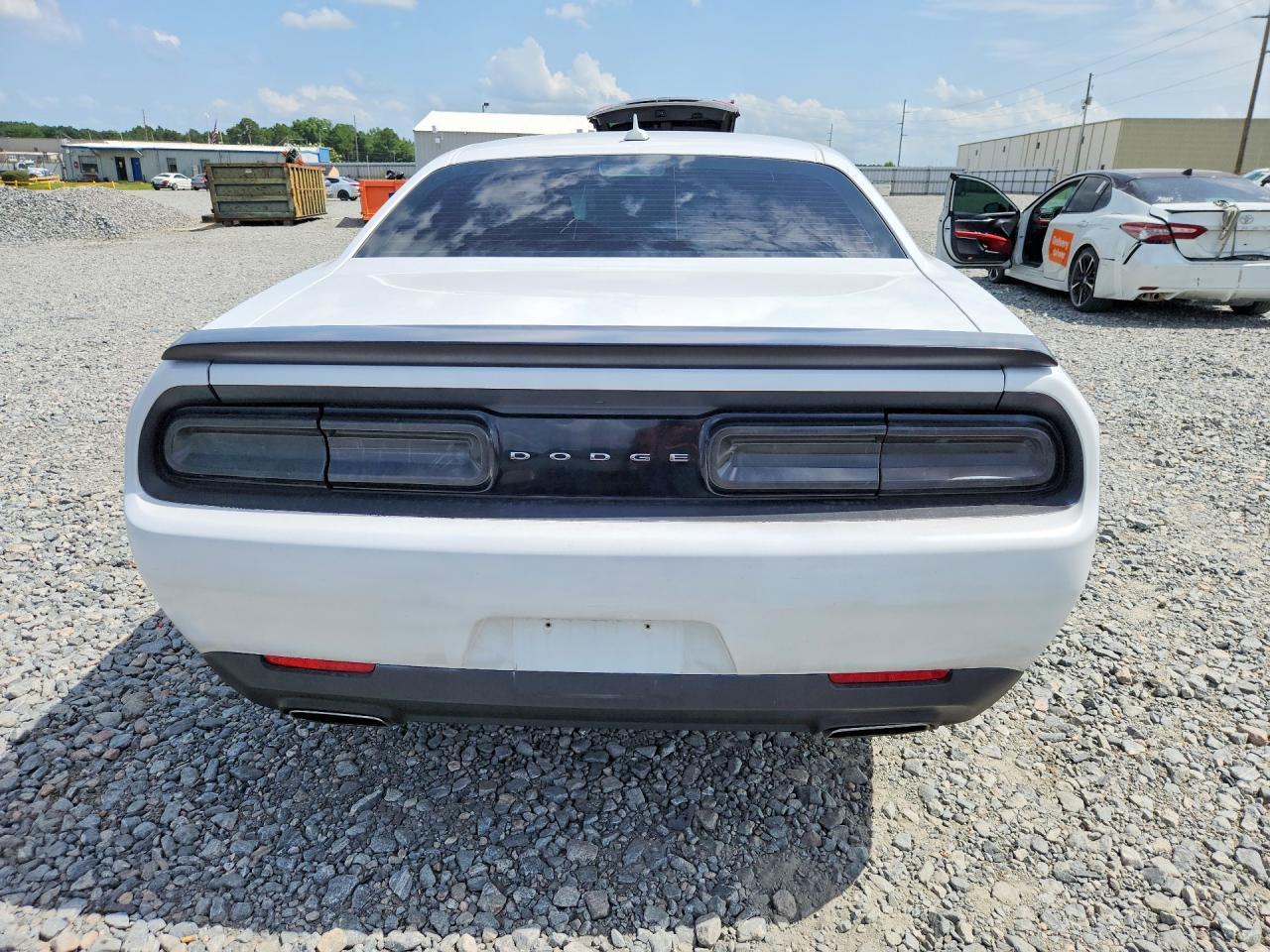 2016 Dodge Challenger Sxt - zdjęcie 6
