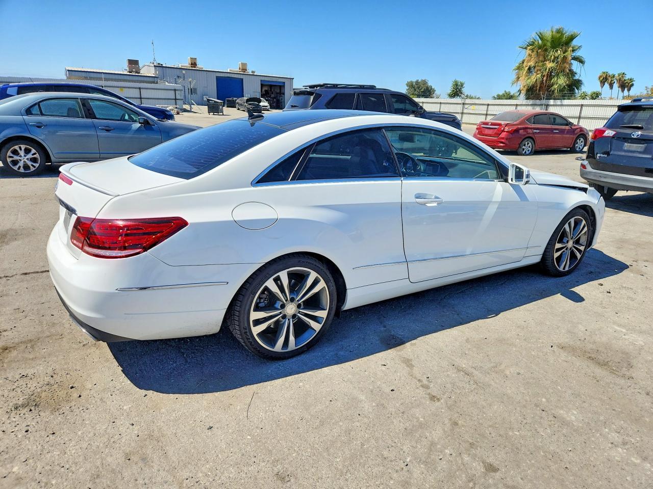 2016 Mercedes-Benz E 400 - zdjęcie 3