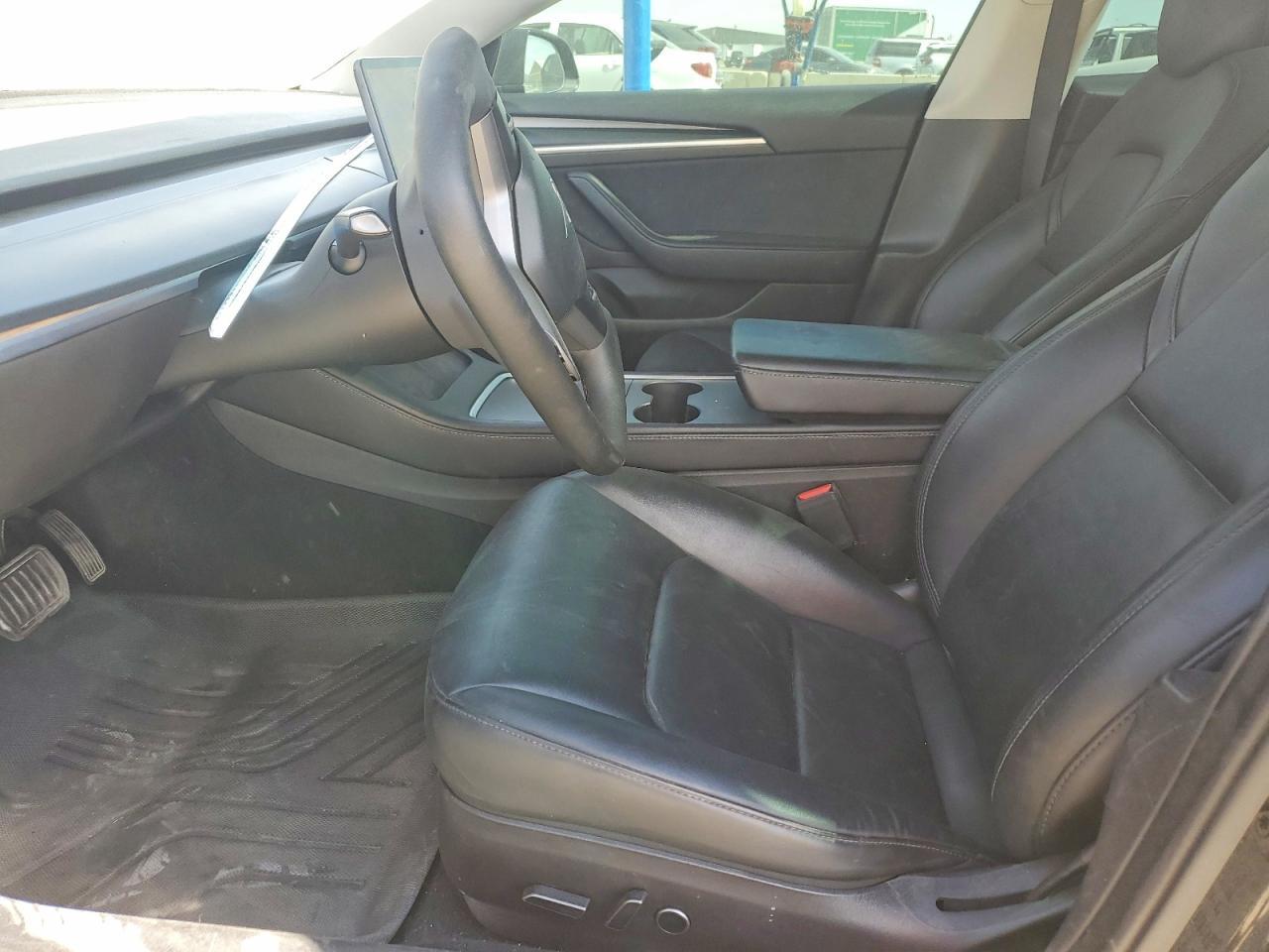2022 Tesla Model 3 - zdjęcie 7