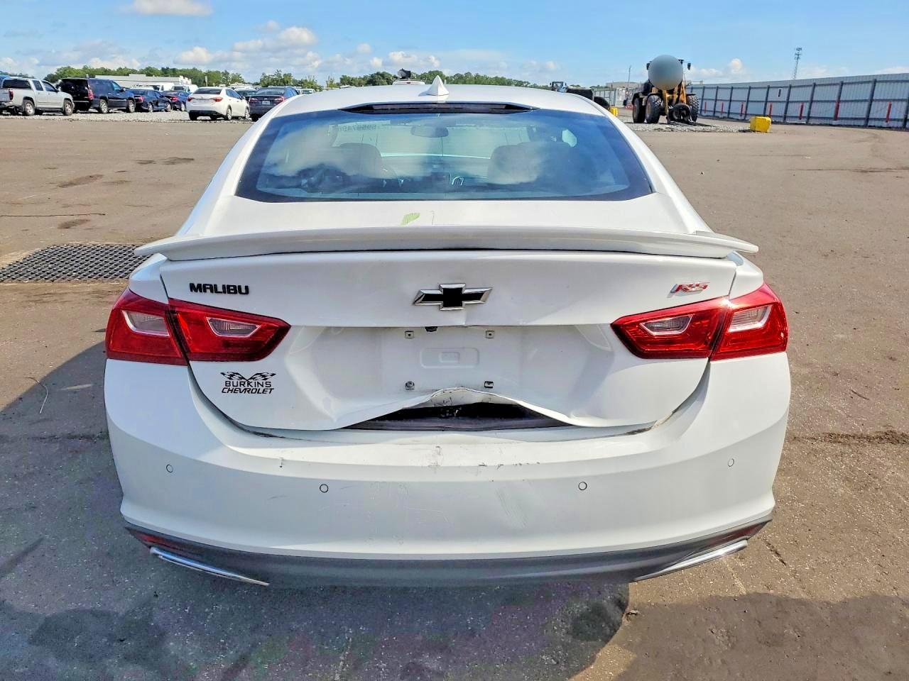 2025 Chevrolet Malibu Rs - zdjęcie 6
