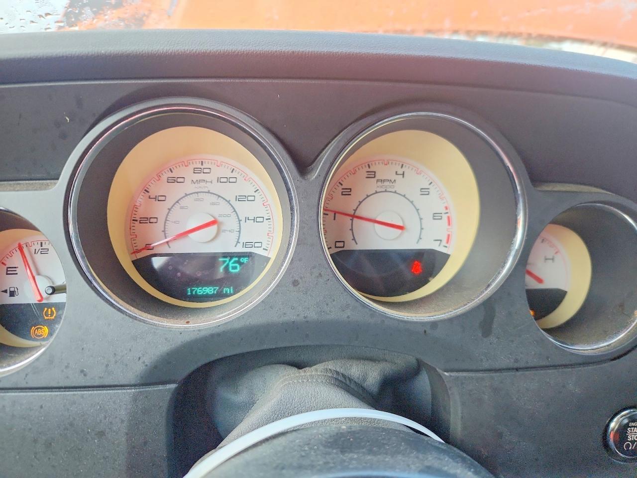 2014 Dodge Challenger R/T - zdjęcie 9
