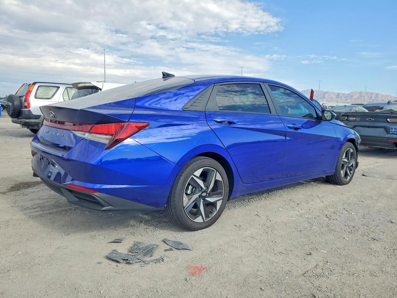 2023 Hyundai Elantra Sel - zdjęcie 3