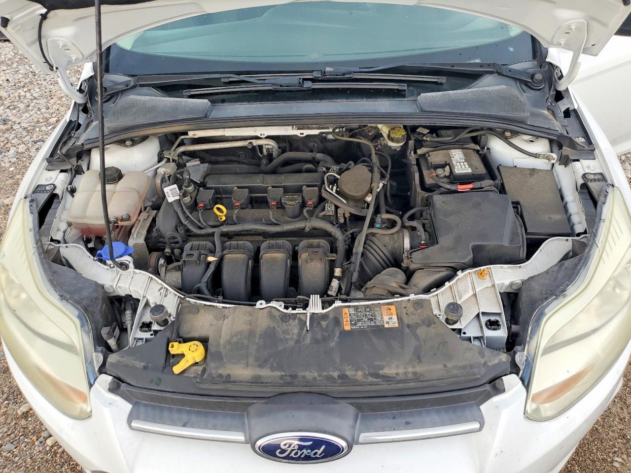2014 Ford Focus S - zdjęcie 11