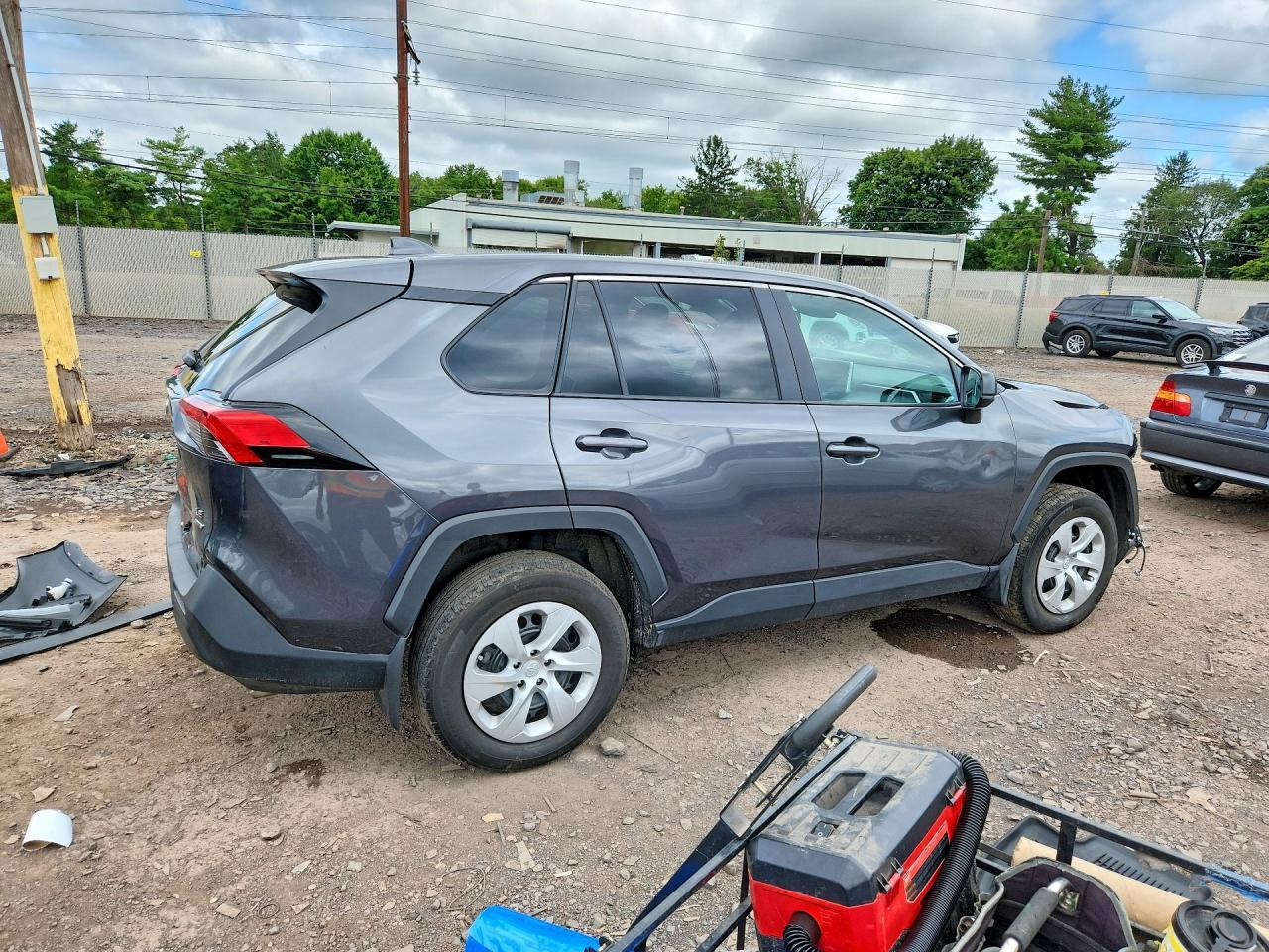 2025 Toyota Rav4 Le - zdjęcie 3