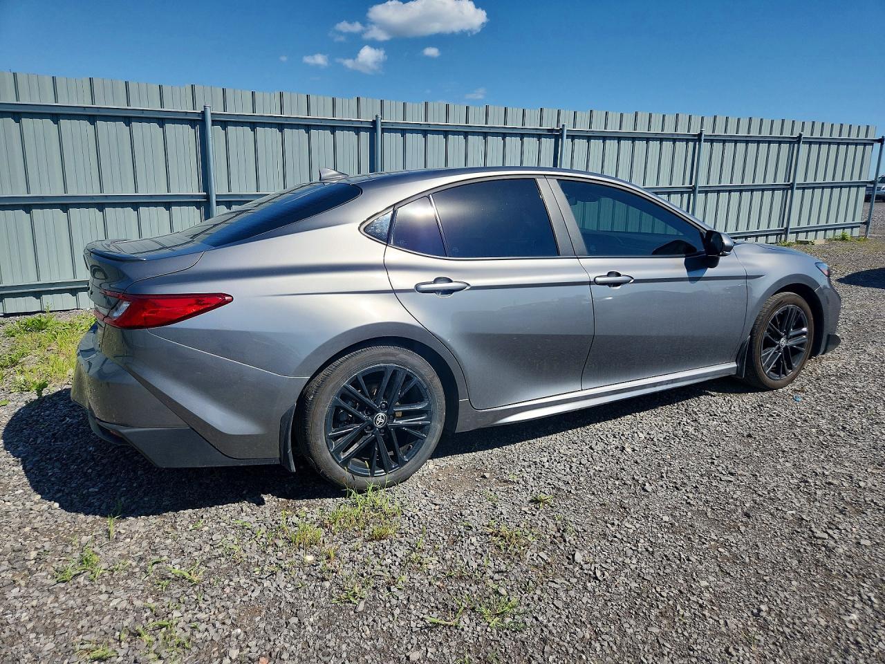 2025 Toyota Camry Xse - zdjęcie 3