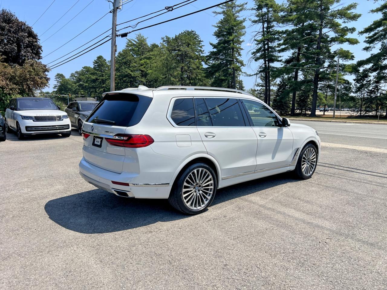 2022 BMW X7 xDrive40I - zdjęcie 4