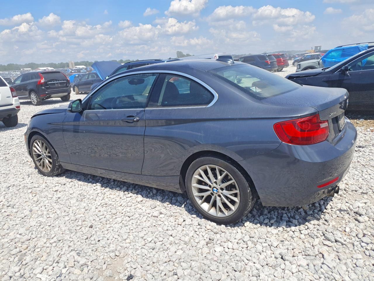 2015 BMW 228 Xi - zdjęcie 2