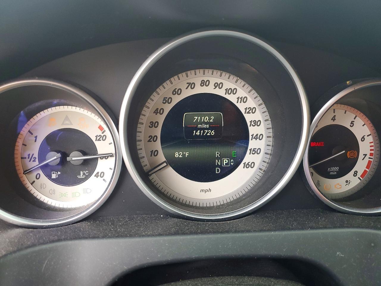 2014 Mercedes-Benz E 350 - zdjęcie 9