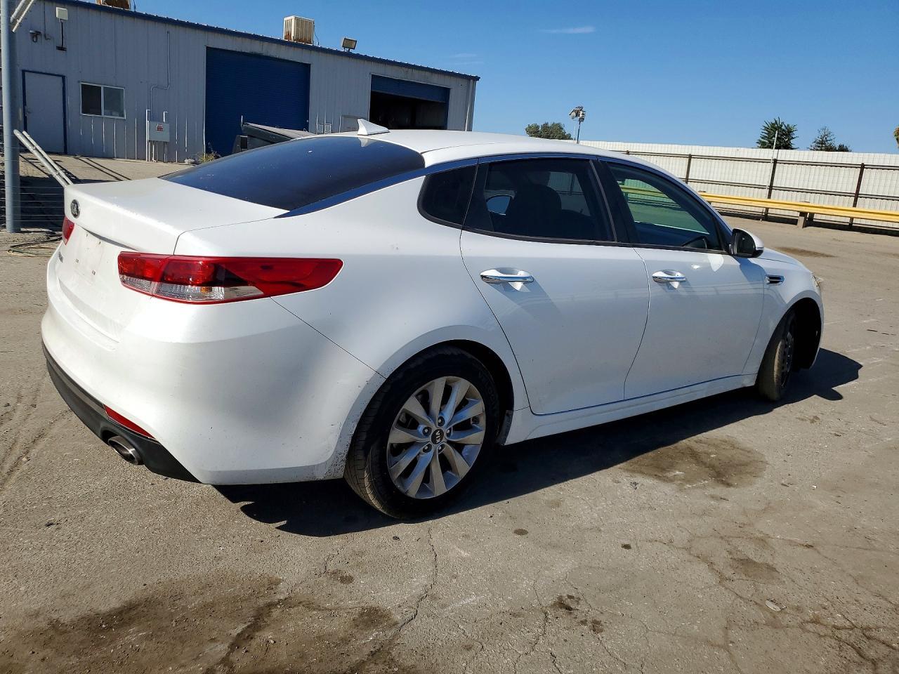2016 Kia Optima Lx - zdjęcie 3