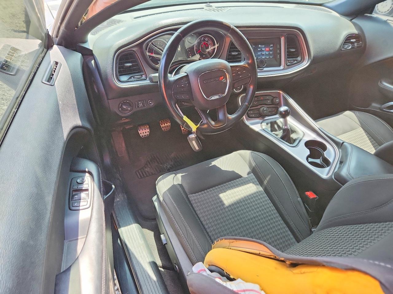 2015 Dodge Challenger Sxt - zdjęcie 8