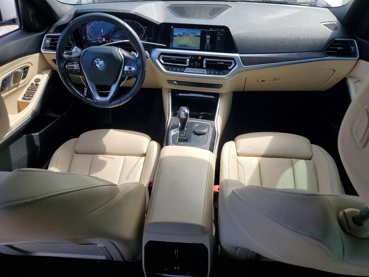 2020 BMW 330I - zdjęcie 8