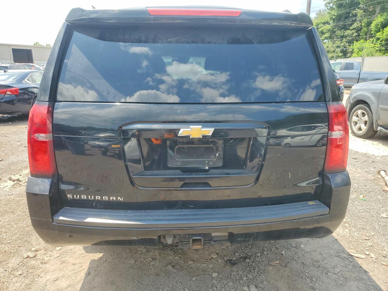 2019 Chevrolet Suburban K1500 Lt - zdjęcie 6