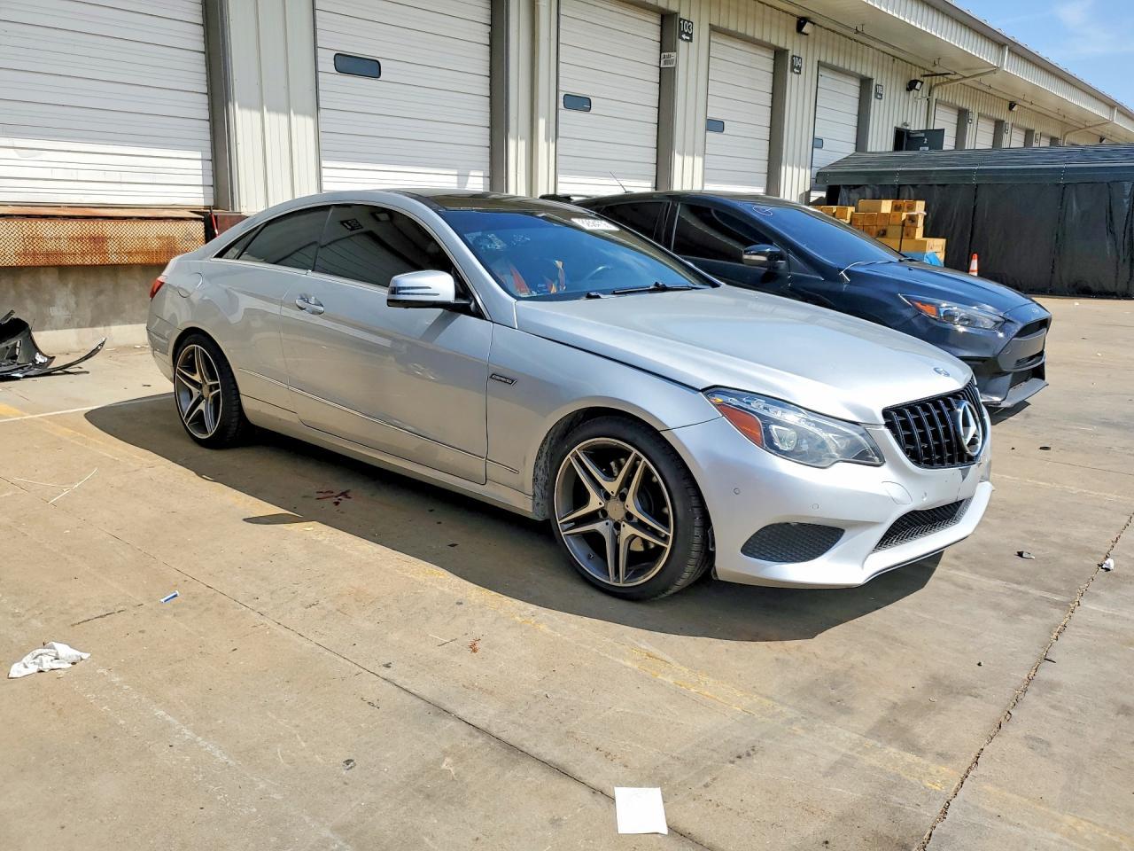 2014 Mercedes-Benz E 350 - zdjęcie 4