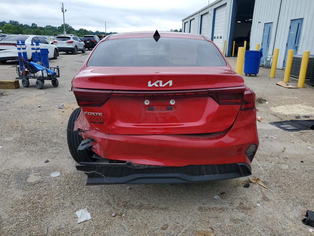 2023 Kia Forte Lxs - zdjęcie 6