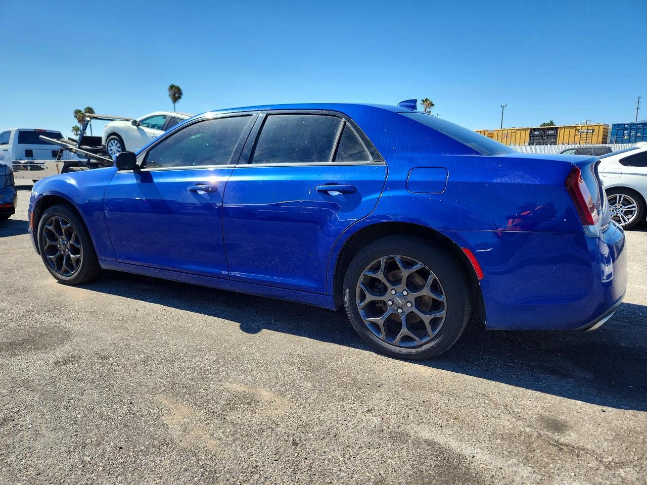 2019 Chrysler 300 S - zdjęcie 2