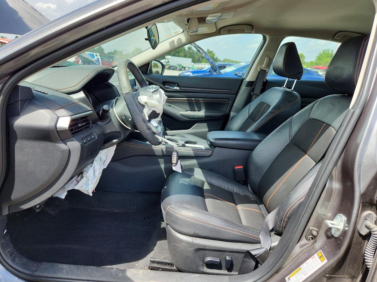 2022 Nissan Altima Sr - zdjęcie 7