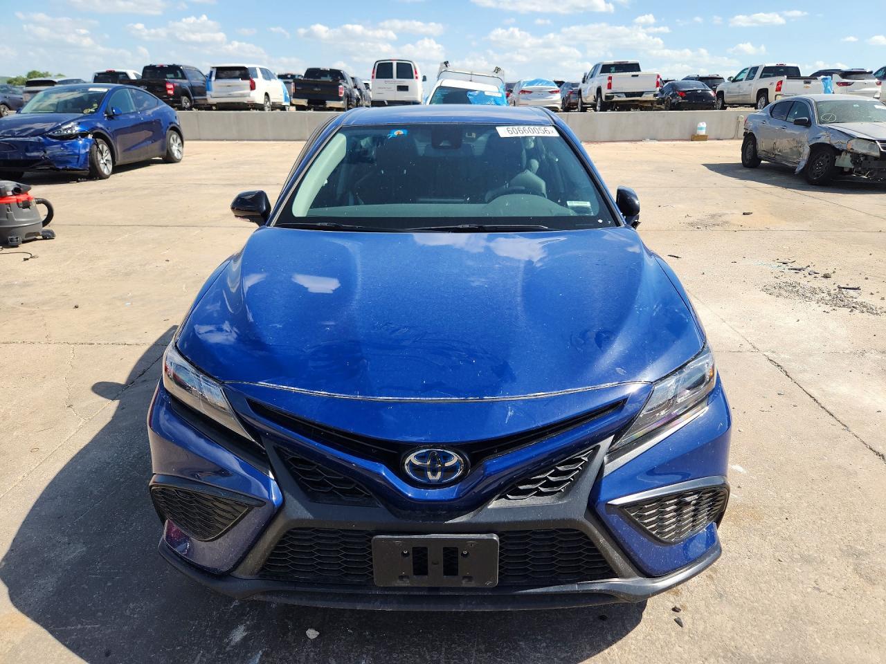 2024 Toyota Camry Hybrid Se Nightshade - zdjęcie 5