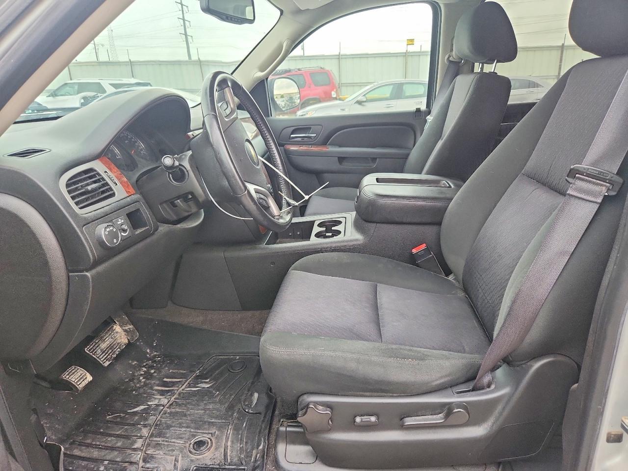2013 Chevrolet Tahoe C1500 Ls - zdjęcie 7