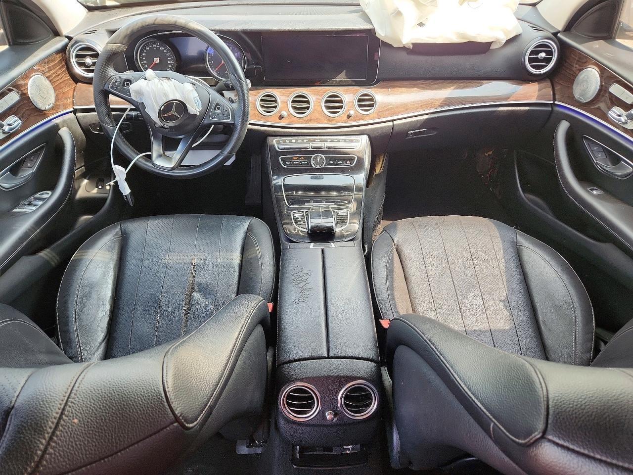 2017 Mercedes-Benz E 300 - zdjęcie 8