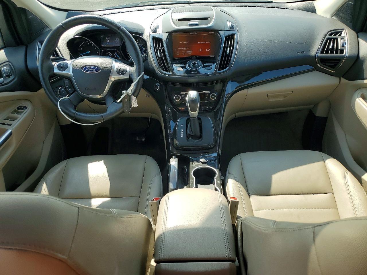 2015 Ford Escape 4D 2Wd - zdjęcie 29