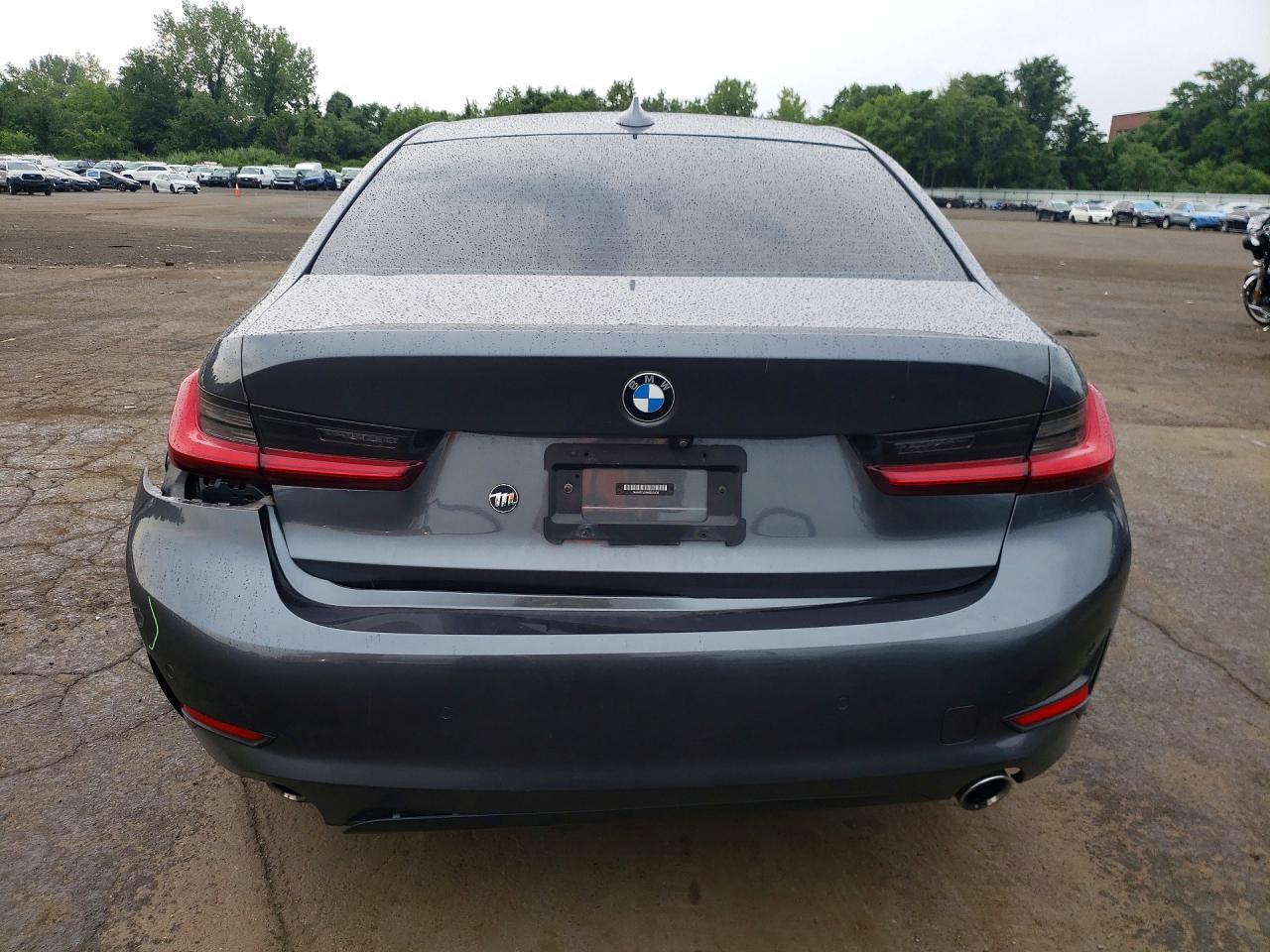 2021 BMW 330Xi - zdjęcie 6