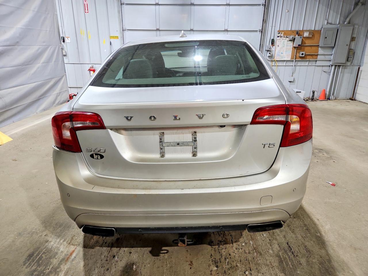 2016 Volvo S60 Premier - zdjęcie 6