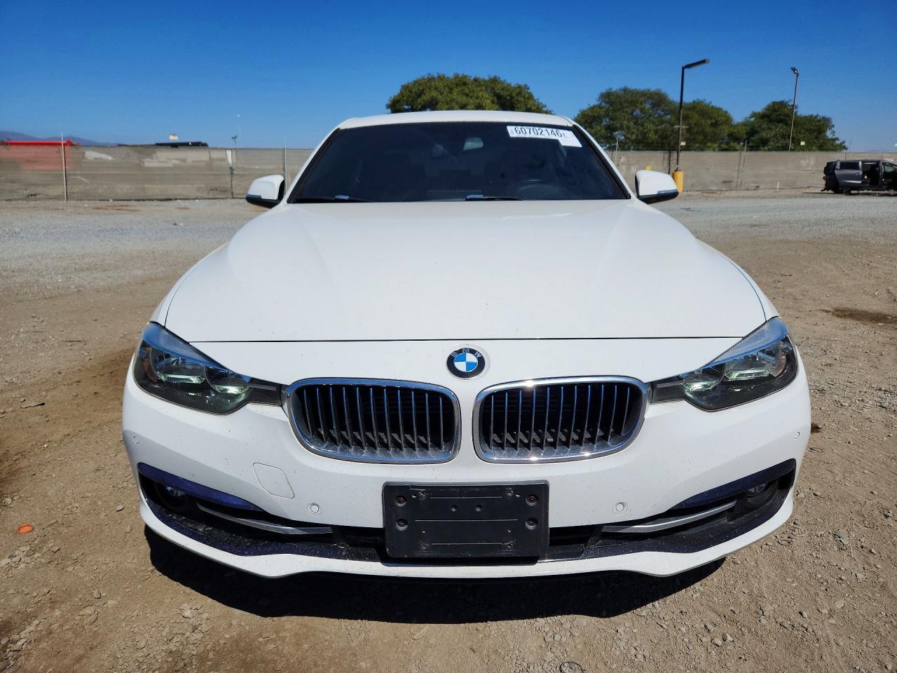 2017 BMW 330E - zdjęcie 5