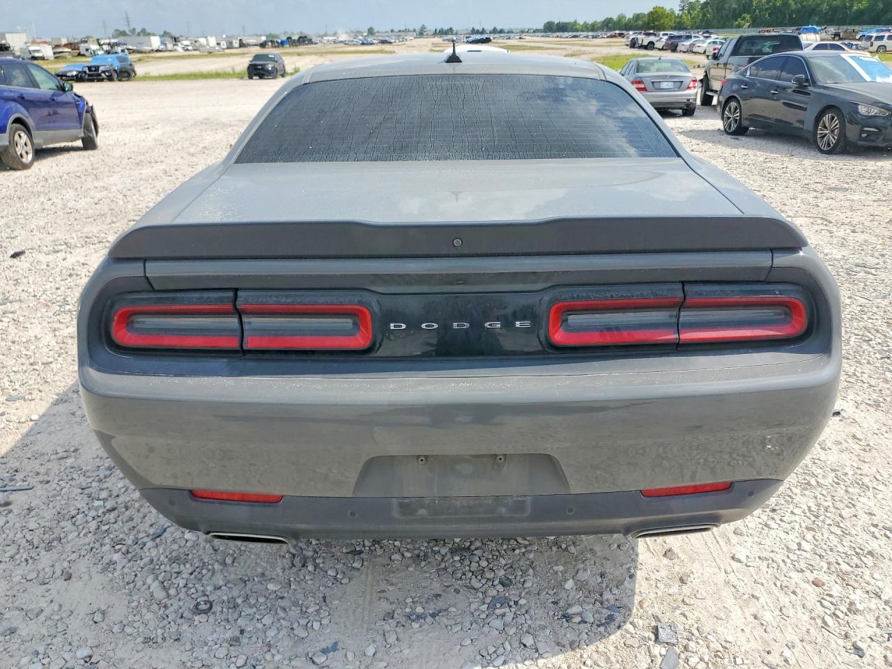 2017 Dodge Challenger Sxt - zdjęcie 6