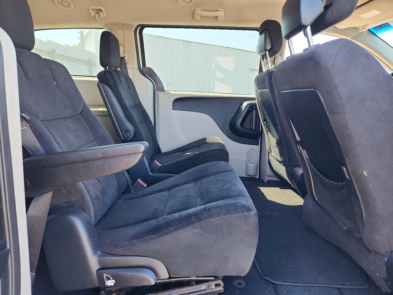 2014 Dodge Grand Caravan Sxt - zdjęcie 11
