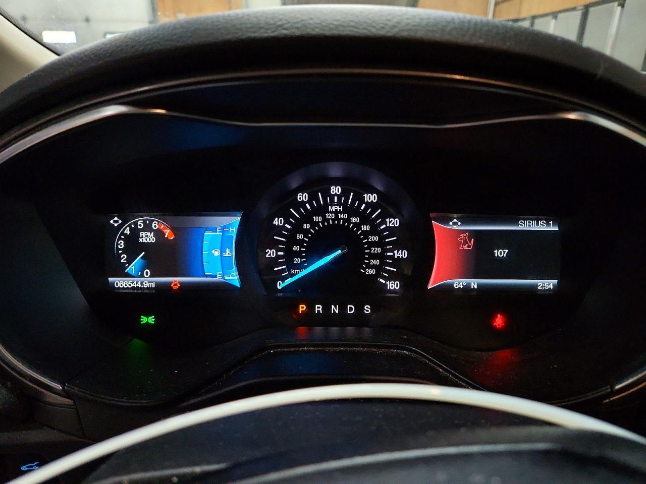 2020 Ford Fusion Se - zdjęcie 9
