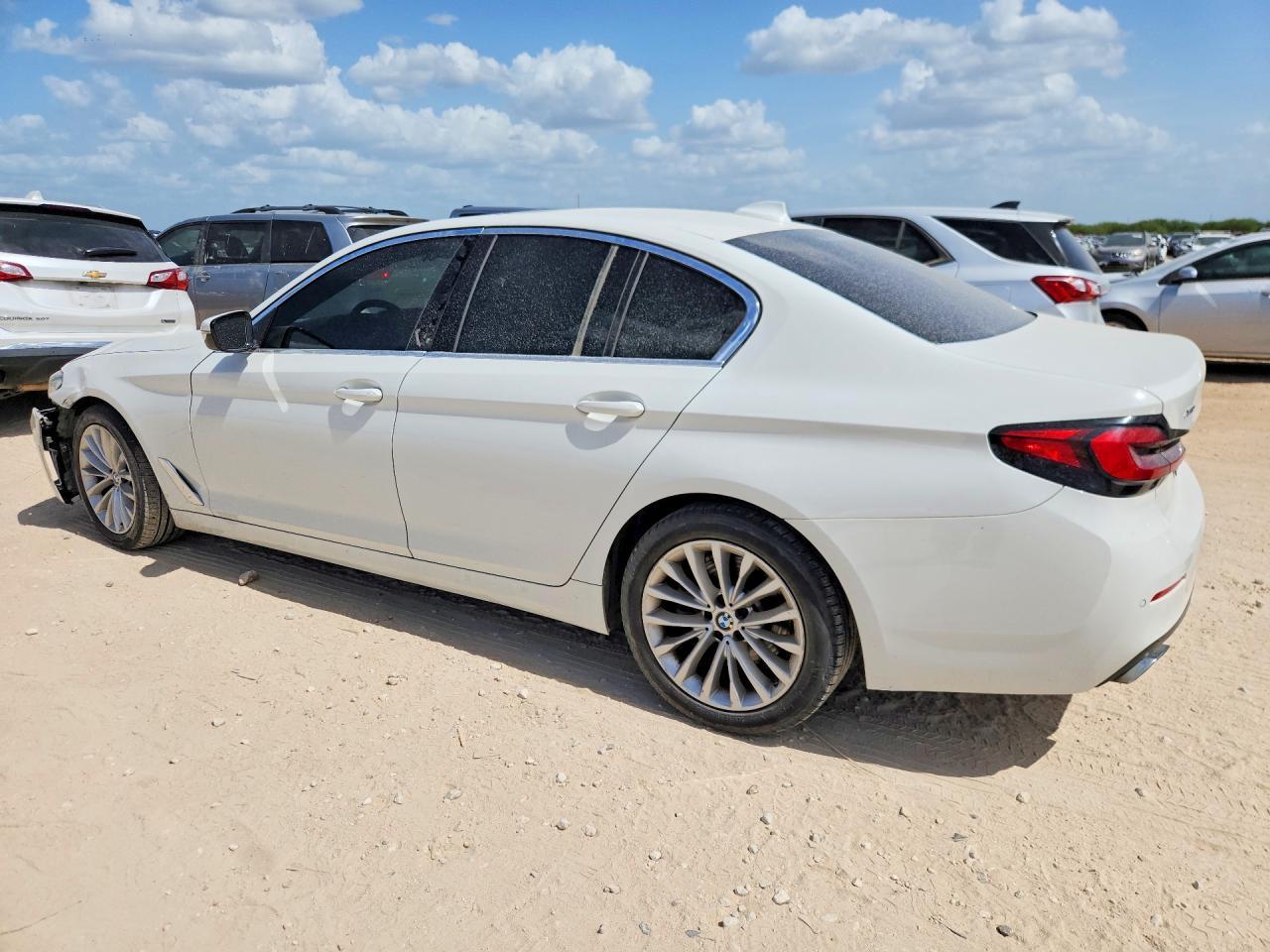 2021 BMW Seria 5 530i - zdjęcie 2