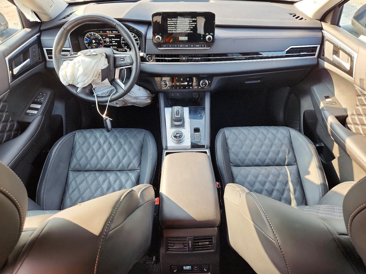 2024 Mitsubishi Outlander Sel - zdjęcie 8