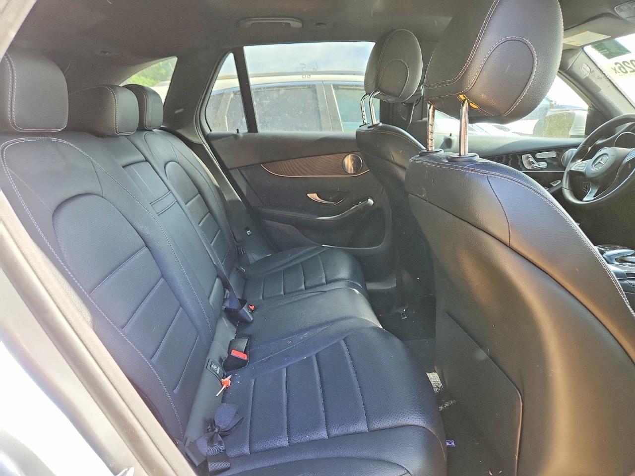2017 Mercedes-Benz Glc 300 - zdjęcie 11