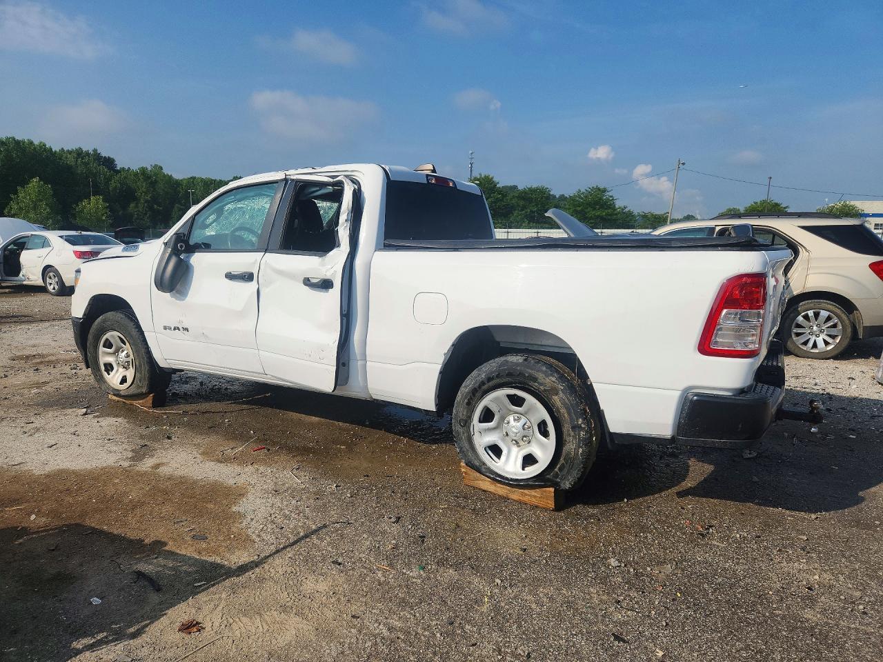 2022 Ram 1500 Tradesman - zdjęcie 2